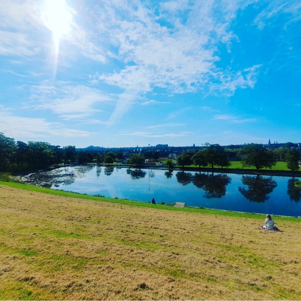 Meet your Posher, Ella